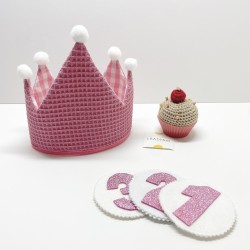 Corona de cumpleaños WAFFLE...